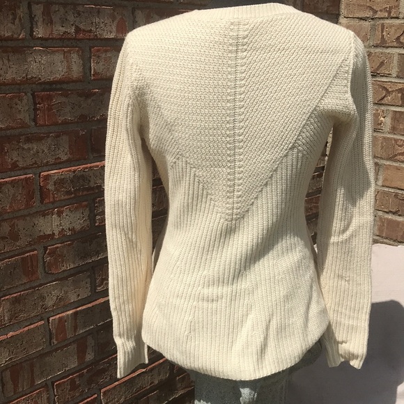 🚨B2G1 ANN TAYLOR Cream Wool Blend Soft Sweater - Picture 5 of 7